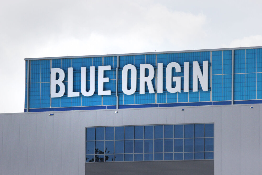 105240163-Blue_Origin_sign.jpg