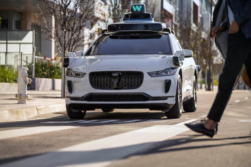 waymo_2.jpg