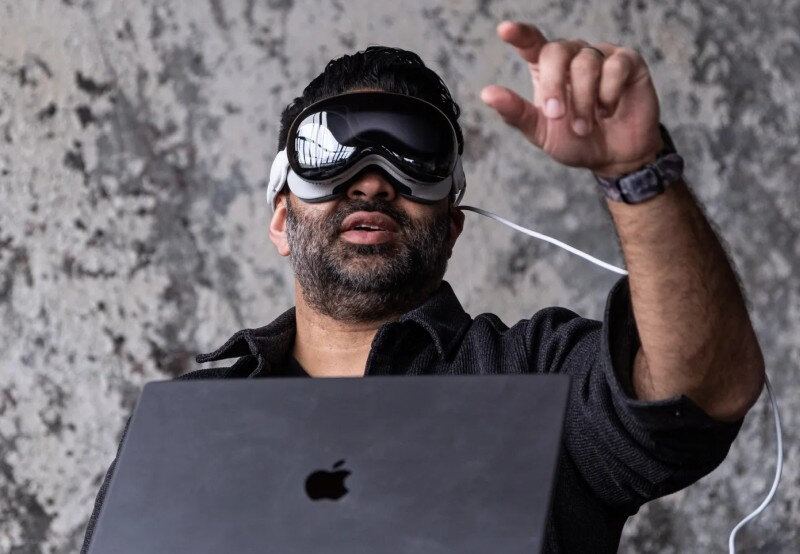 vision-pro-2-theverge.jpg