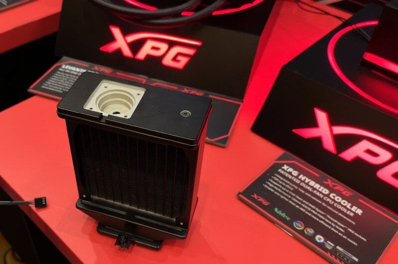 xpg-hybrid-cooler-1.jpg