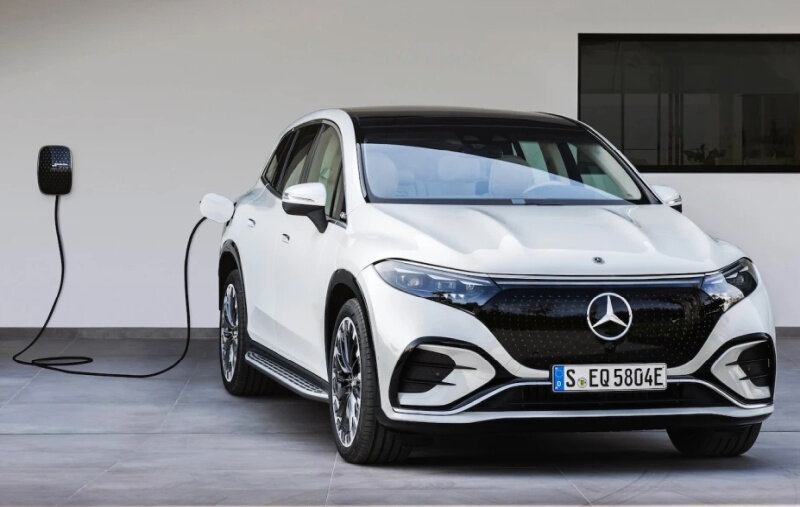mercedes-benz-eqs-suv.jpg
