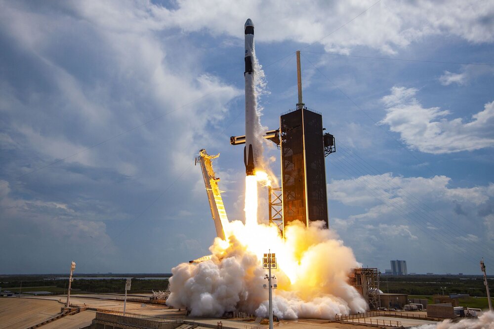 in-this-spacex-handout-image-a-falcon-9-rocket-carrying-the-news-photo-1591219555(2).jpg