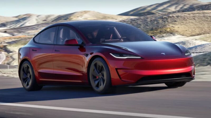 tesla_fsd.jpg