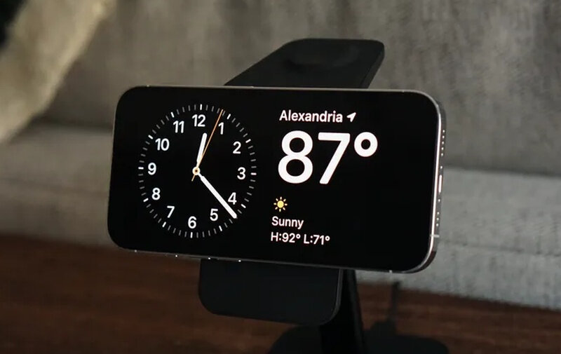 apple-iphone-standby.jpg