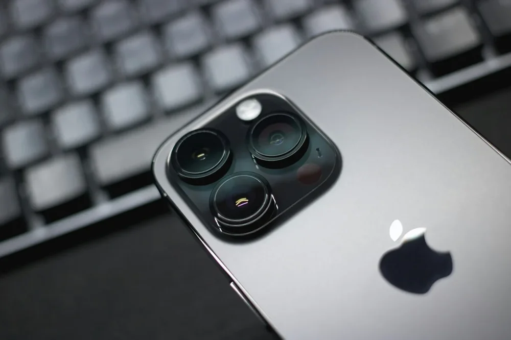 ios-iphone-1200x800-1.webp