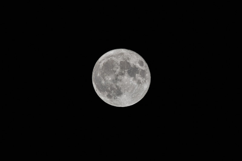 moon_1.jpg