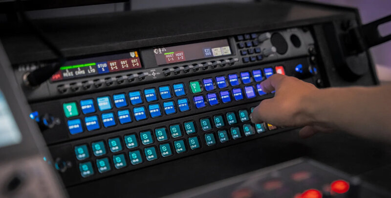 sm.streamdeck2.800.jpg