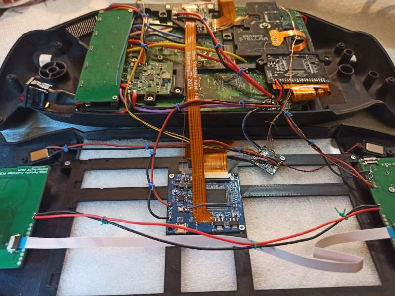 Показана первая в мире портативная консоль Xbox — её создала не ...