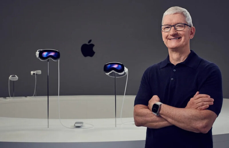 tim-cook-defends-apple.jpg