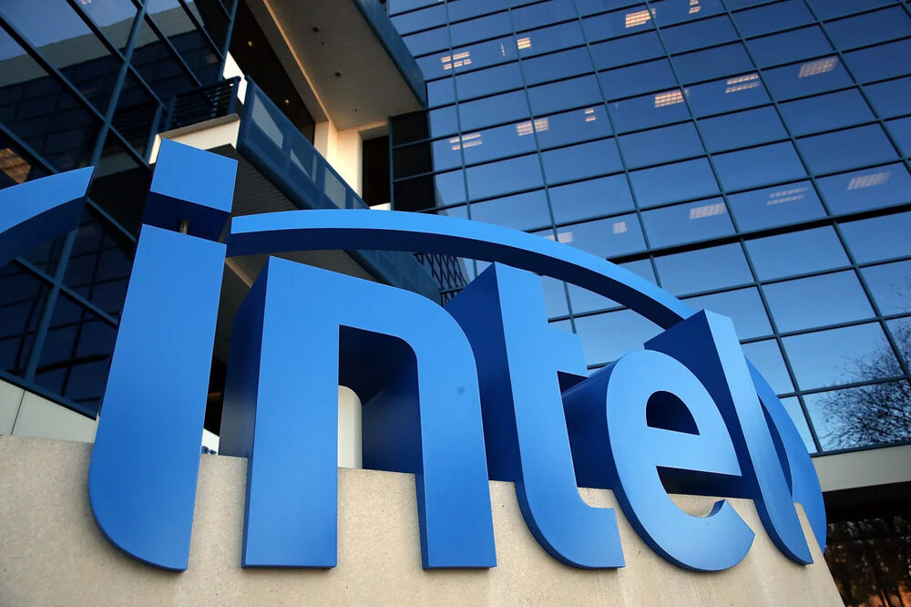 intel-diversity-report-2016 copy_large.jpg