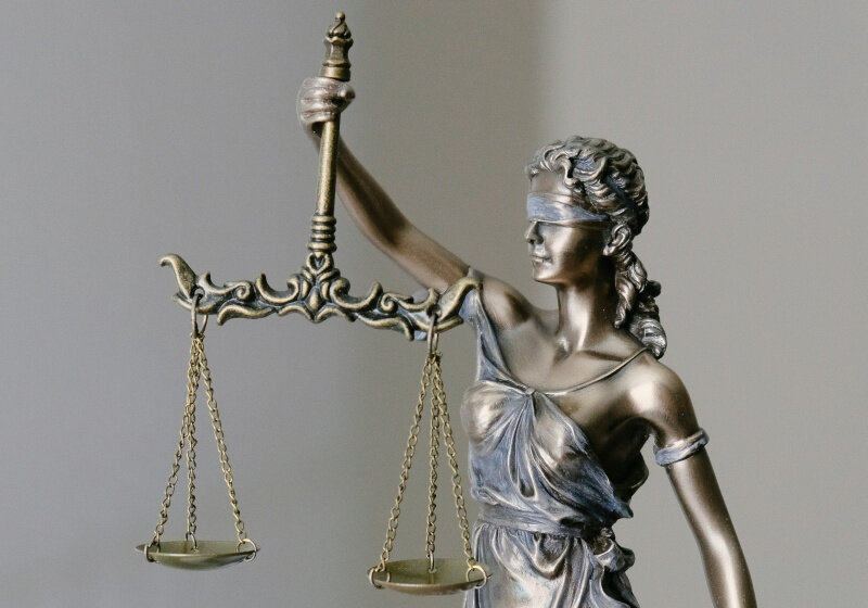 law-statue-unsplash.jpg