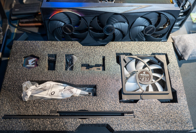 sm.aorus-rtx-50-master-fan-2.800.jpg