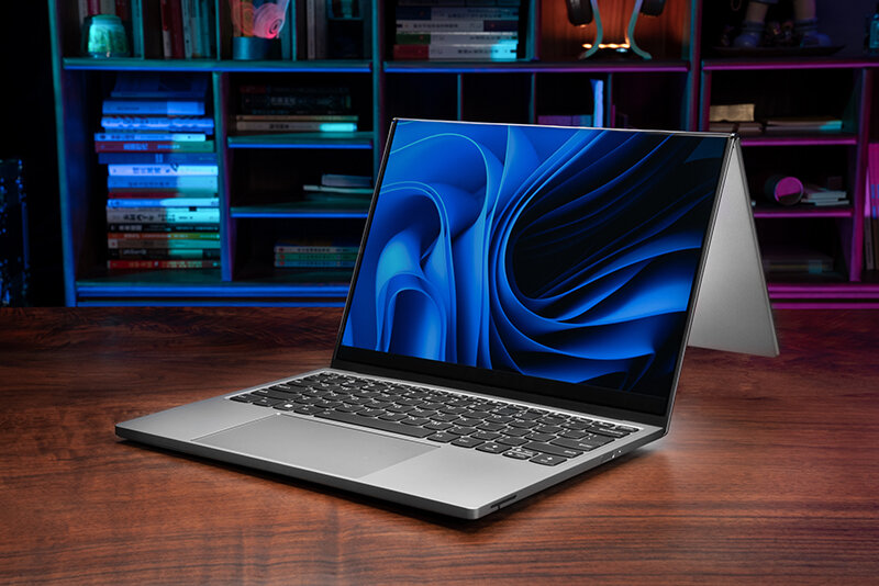 ThinkBook_Codename_Flip_AI_PC-1.jpg