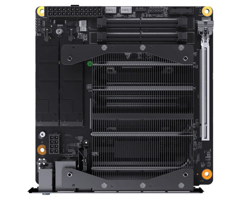 sm.BD795I-SE-7945HX3D-2.800.jpg