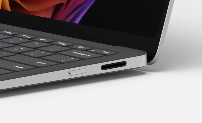sm.surfacelaptop5gSIMslot.800.webp