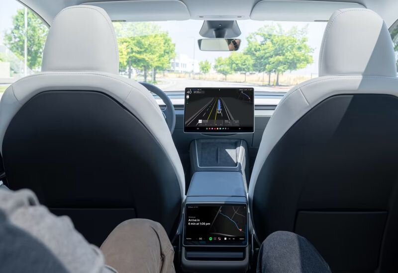 tesla_01.jpg