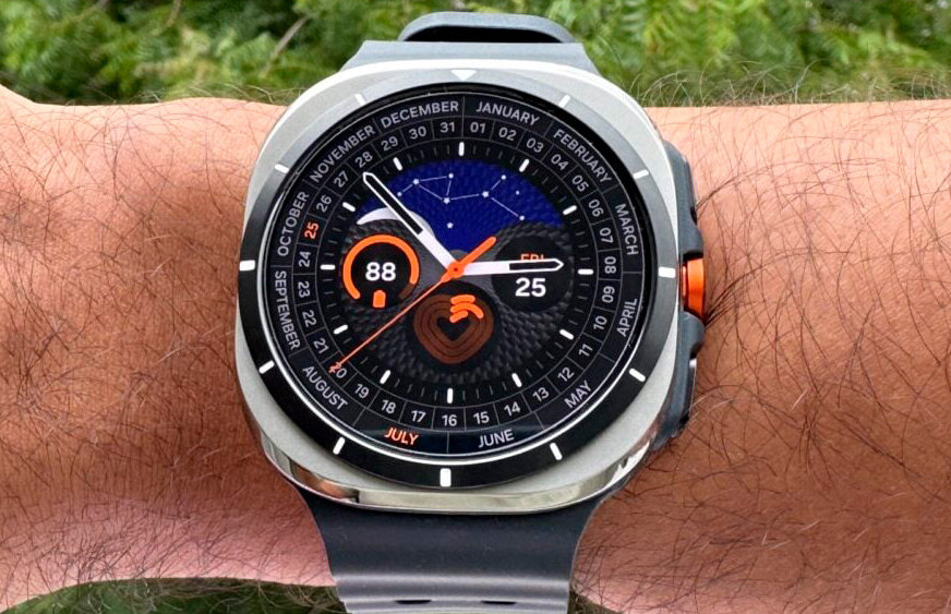 Samsung_Galaxy_Watch_Ultra_Titanium_Silver.jpg